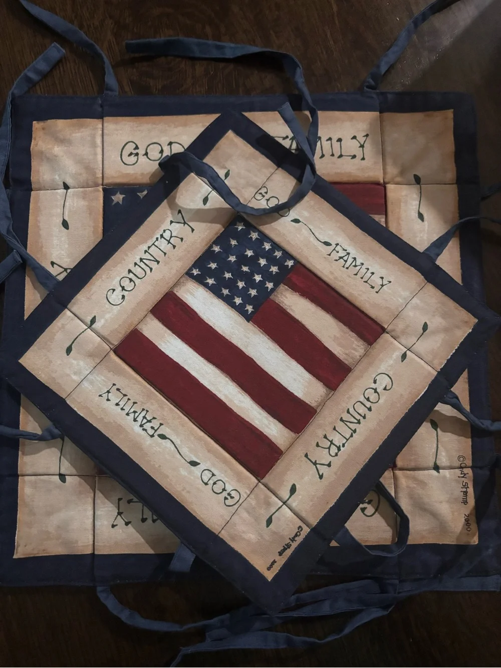 Patriotic Farmhouse Wall Plaque - Red, White & Blue
